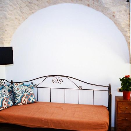 הוילה מרטינה פרנקה 2D La Bellezza Del Centro Storico A 2 Passi מראה חיצוני תמונה