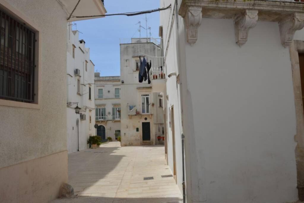 הוילה מרטינה פרנקה 2D La Bellezza Del Centro Storico A 2 Passi מראה חיצוני תמונה