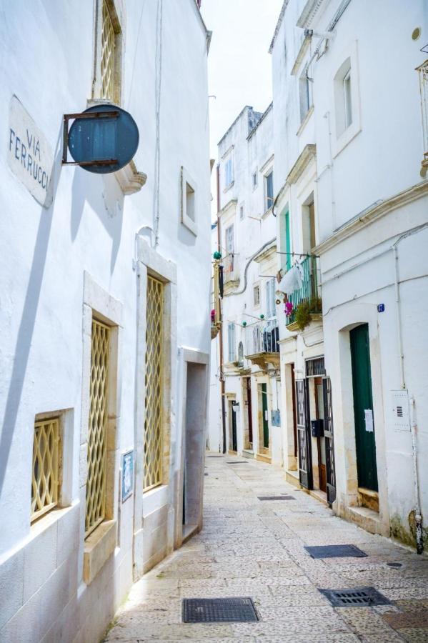 הוילה מרטינה פרנקה 2D La Bellezza Del Centro Storico A 2 Passi מראה חיצוני תמונה